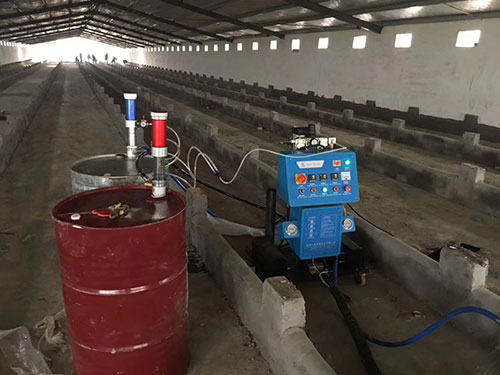 養(yǎng)殖場聚氨酯保溫 專用聚氨酯噴涂機(jī)(圖1) Q2600養(yǎng)殖場保溫專用聚氨酯噴涂機(jī)